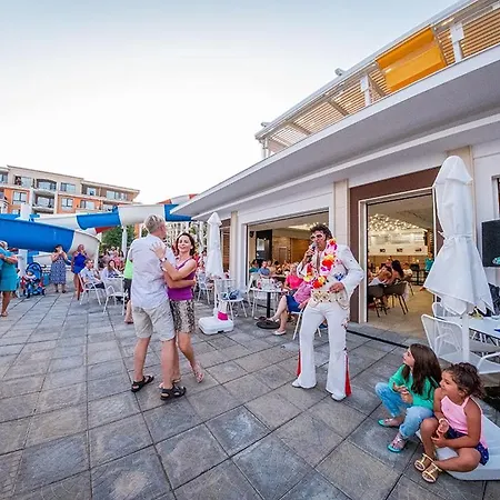 Premier Fort Beach Luxury *