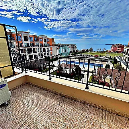 Premier Luxury Apartamento *