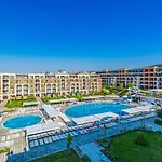 Premier Luxury شقة *