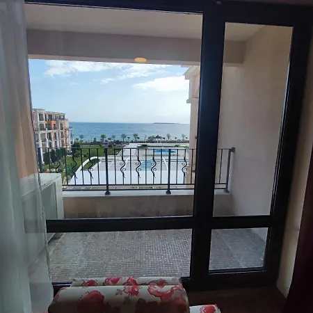 Premier Fort Beach Luxury