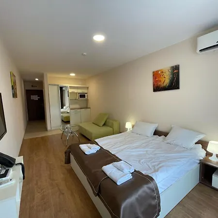 Premier Luxury Apartament *