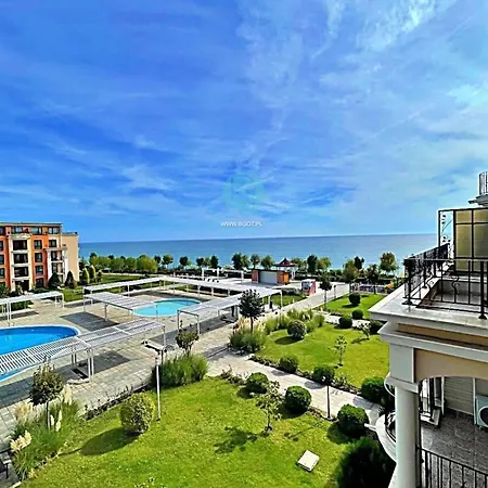 Premier Fort Beach Luxury Апартаменты *