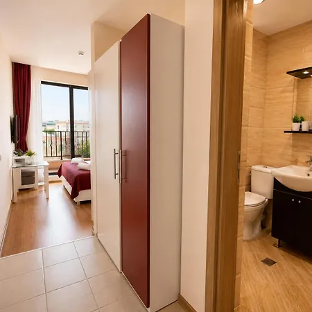 Premier Luxury سفيتي فلاس