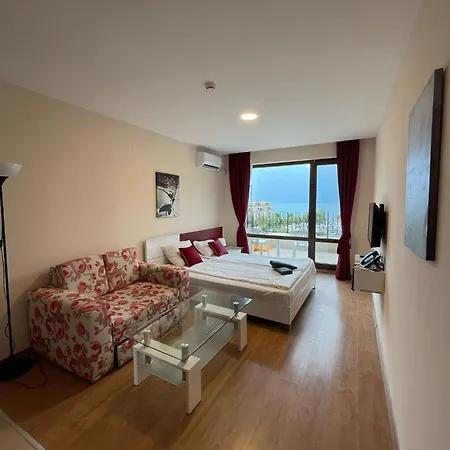 Premier Luxury شقة *